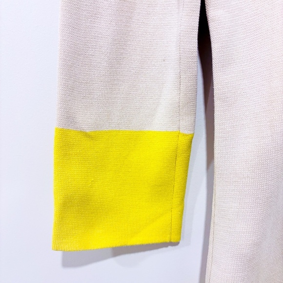 BCBGMAXAZRIA Two-Tone Beige & Yellow Beaded Trim Tunic Top | X-Small * - Picture 5 of 12